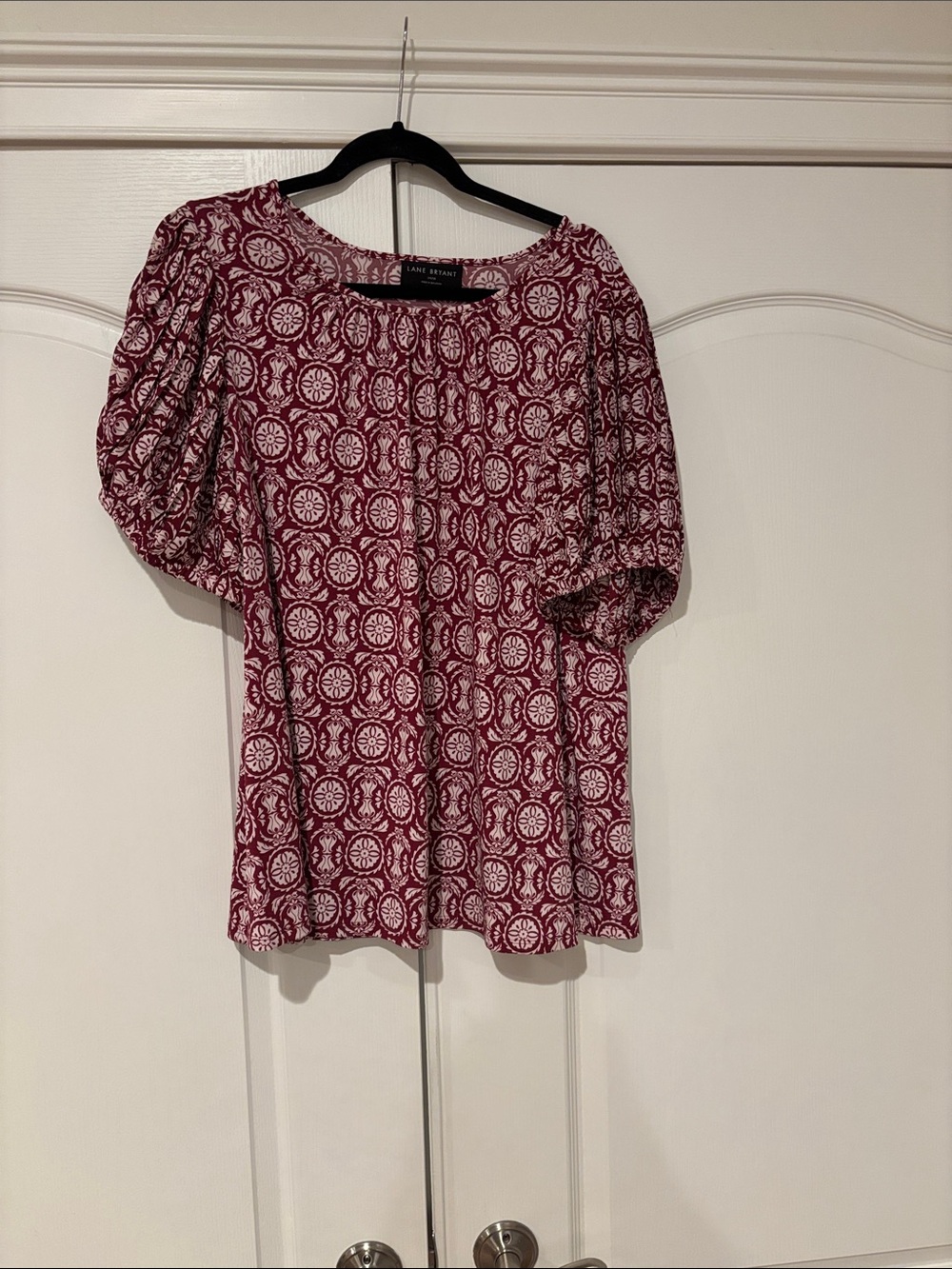 Lane Bryant Maroon and White Printed Puff-Sleeve Top - Size 14/16
